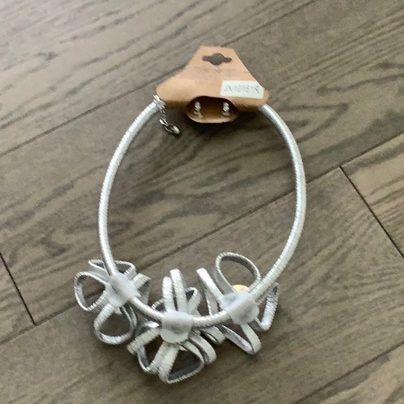 Necklace Set - Picture 2 of 3